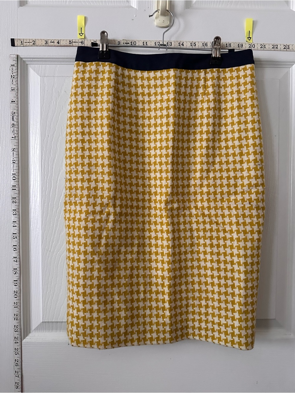 Boden Yellow and White Houndstooth Pencil Skirt with Navy Waistband